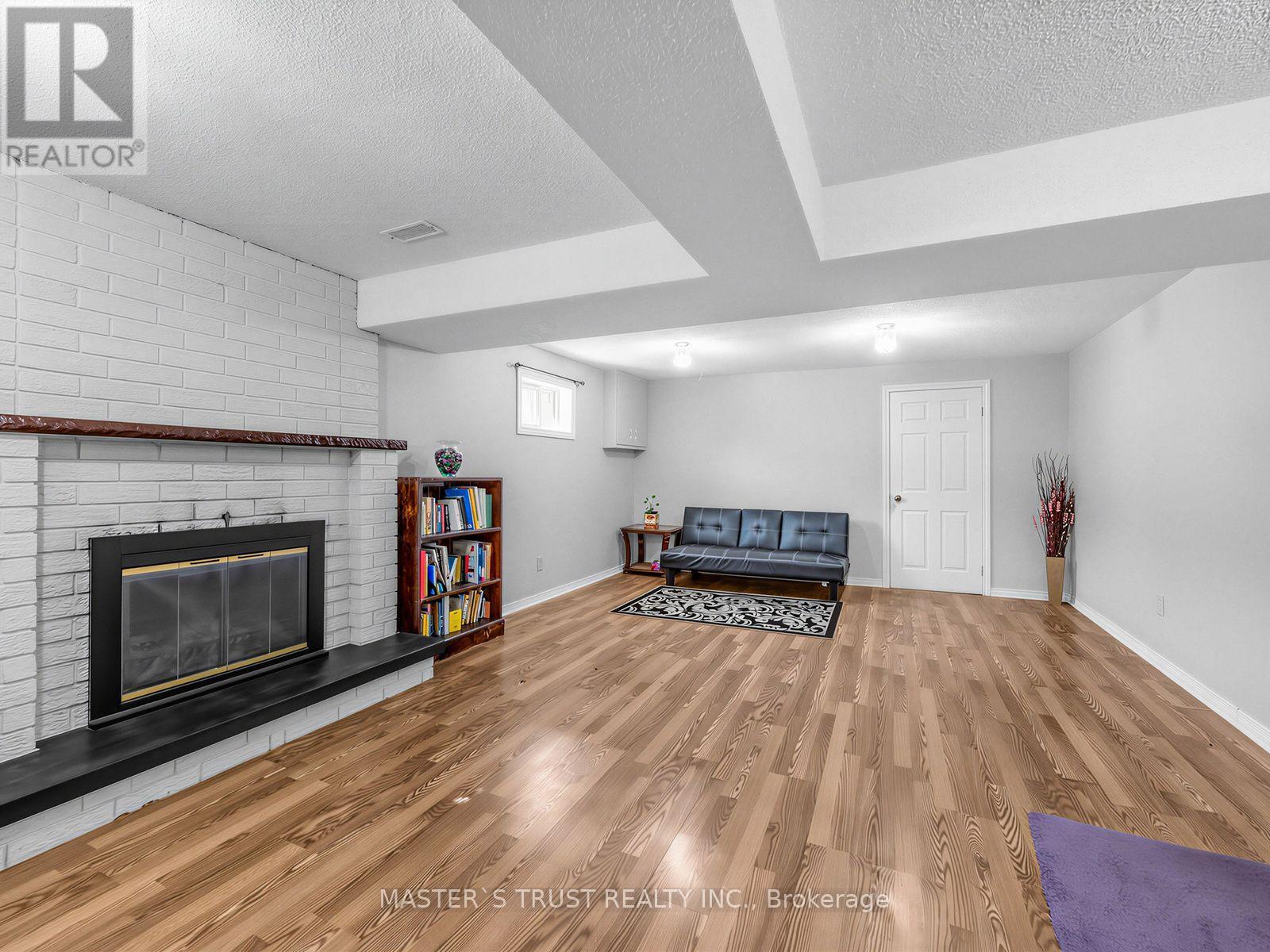858 Wetherby Lane Property Photo 29