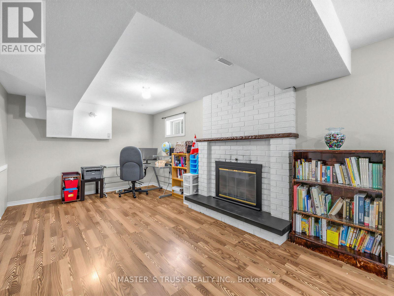 858 Wetherby Lane Property Photo 30
