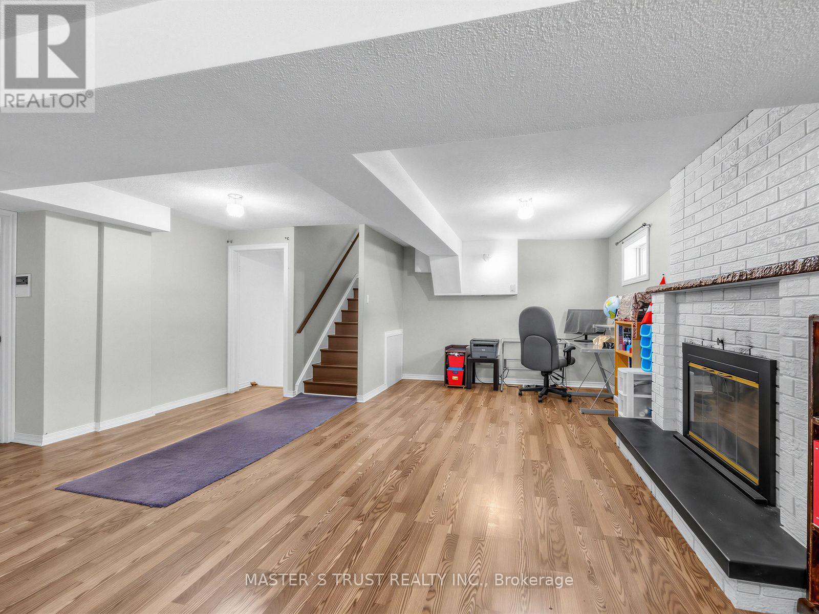 858 Wetherby Lane Property Photo 31