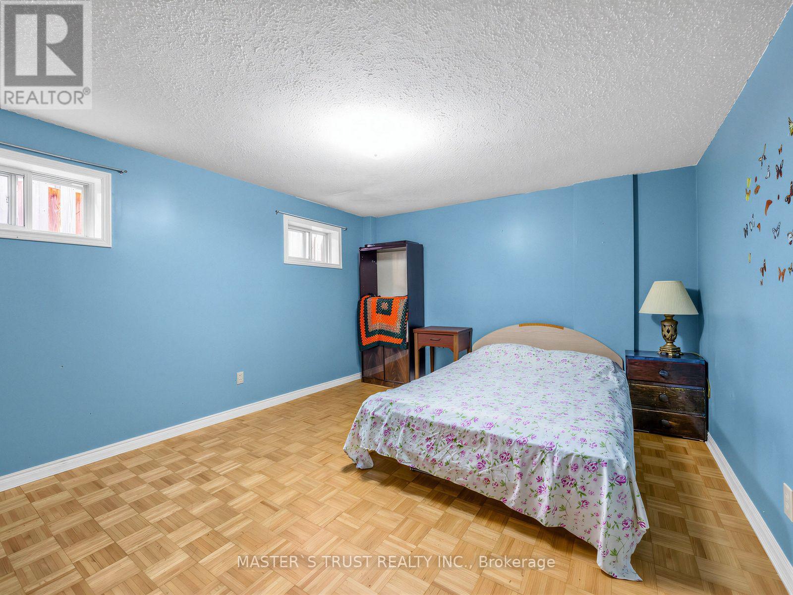 858 Wetherby Lane Property Photo 32