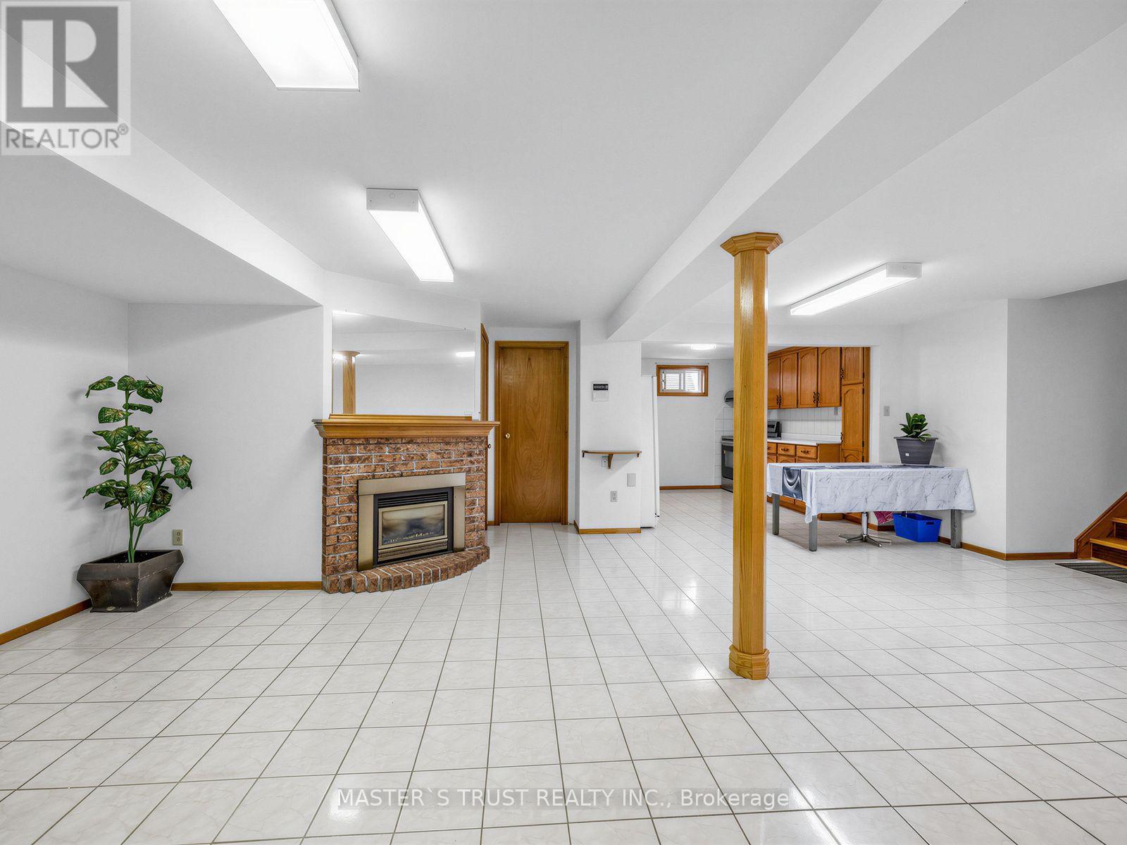 858 Wetherby Lane Property Photo 37