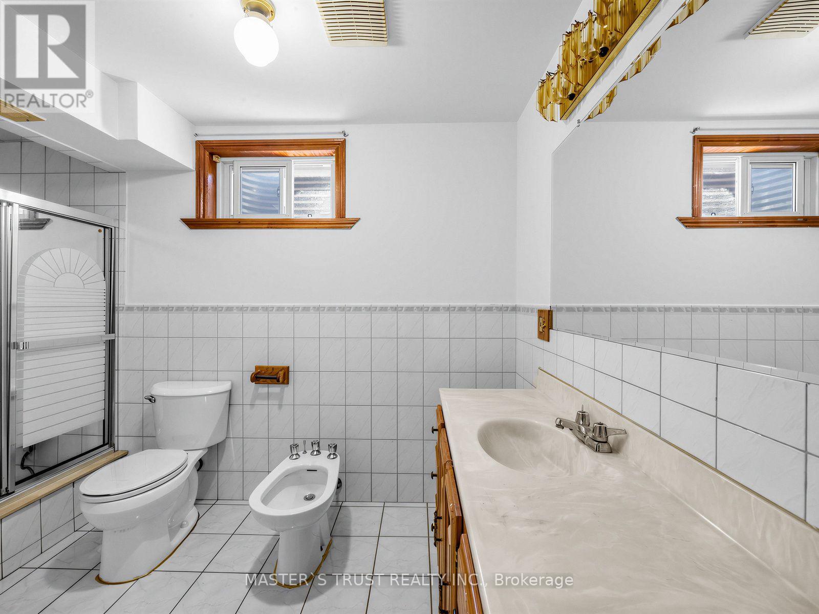 858 Wetherby Lane Property Photo 38