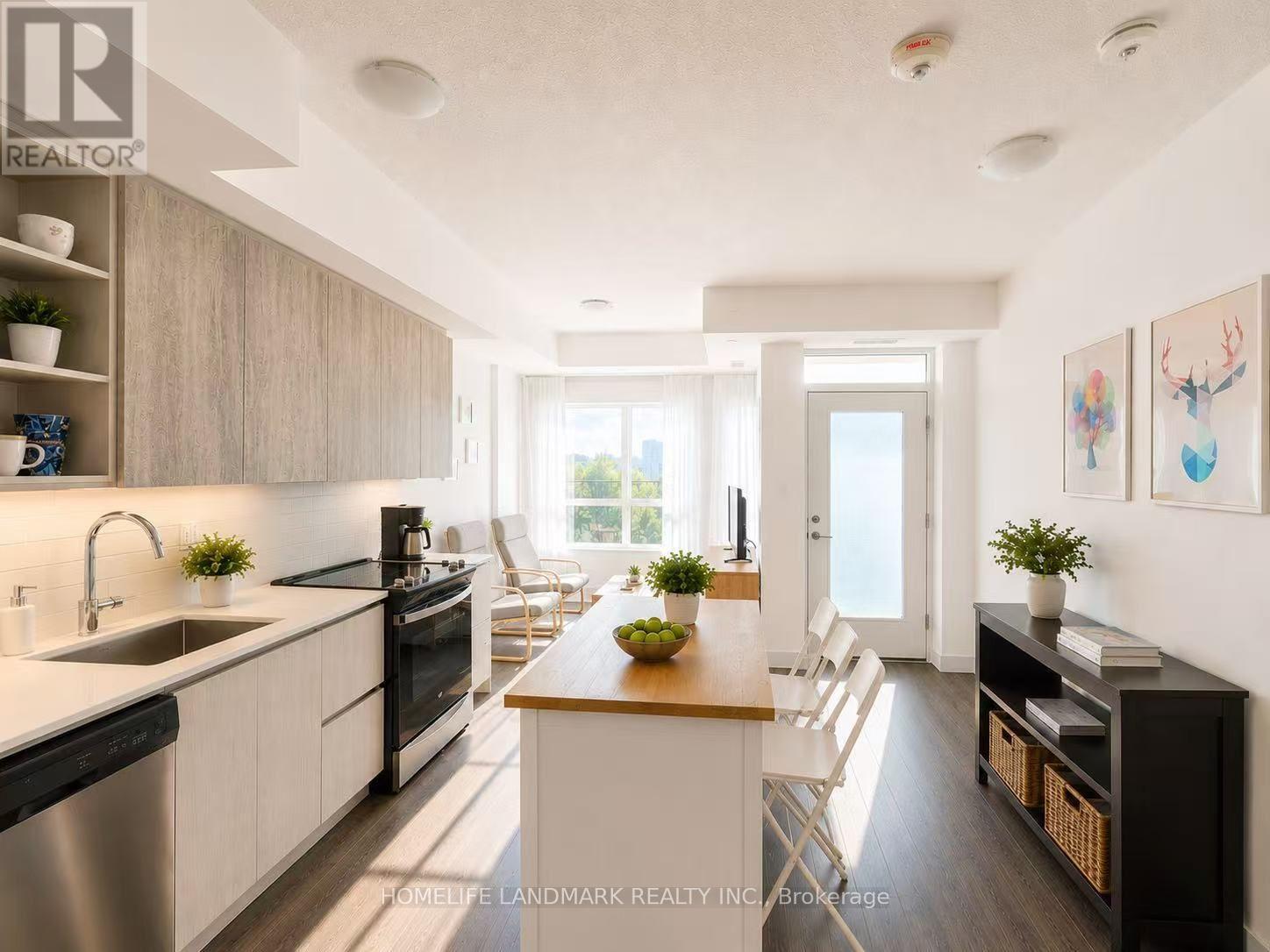 125 - 251 MANITOBA STREET Property Photo 1
