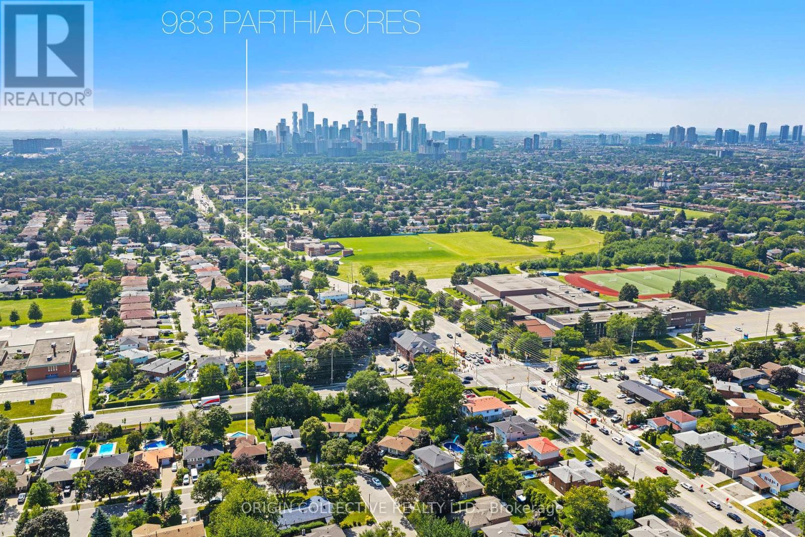 983 Parthia Crescent Property Photo 43
