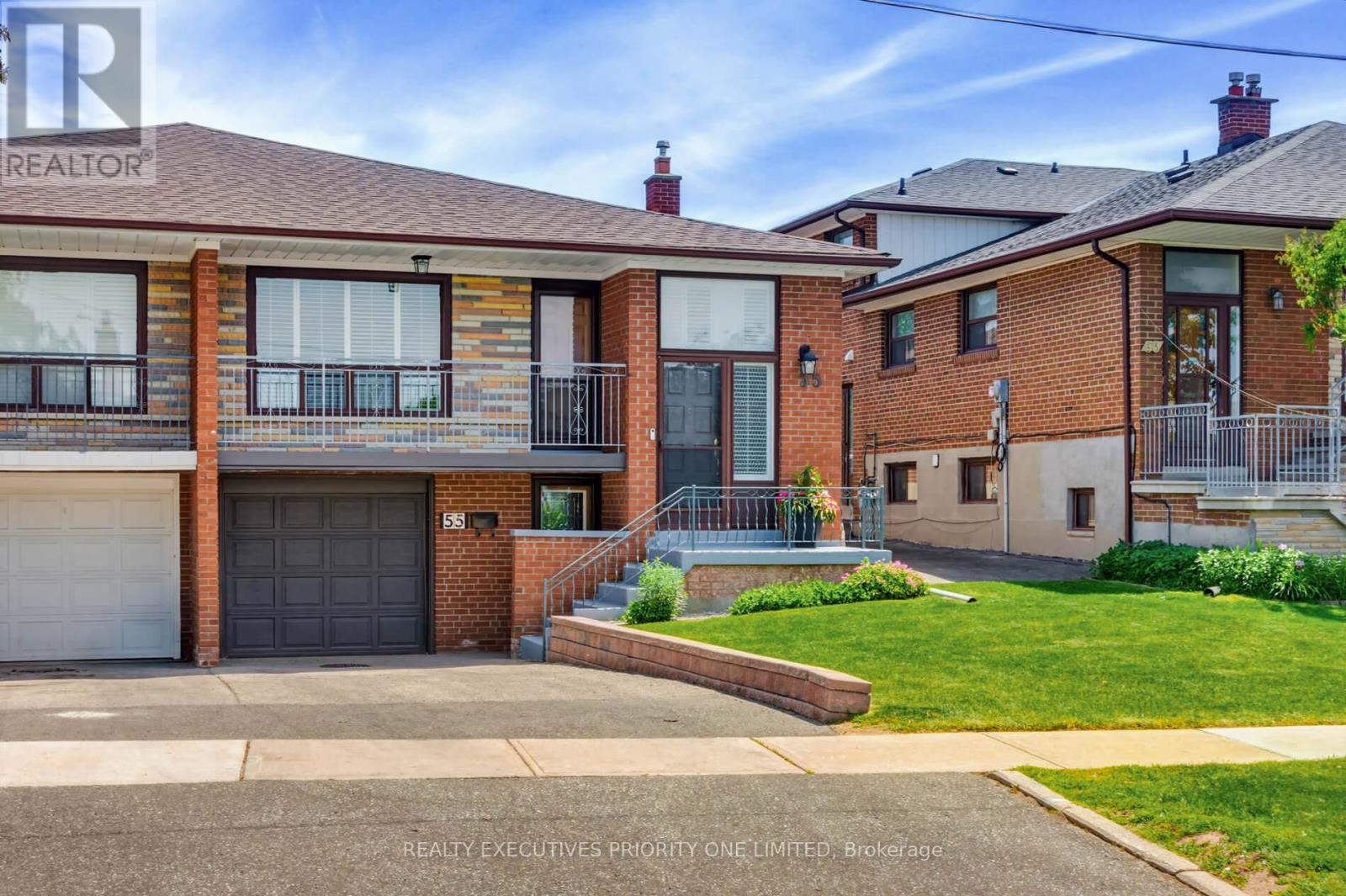 55 Picaro Drive Property Photo 1