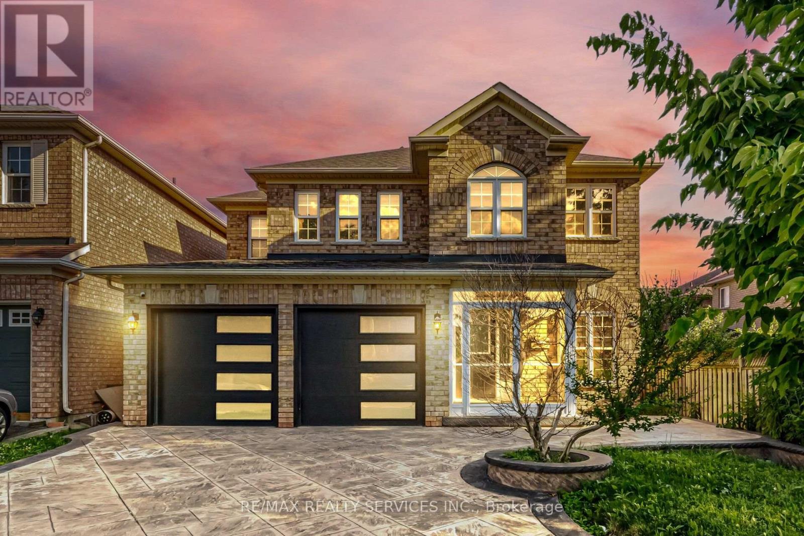 4 Sunnybrook Crescent Property Photo 1