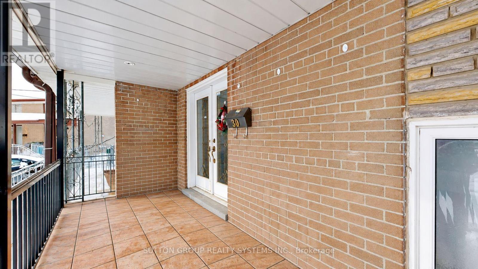 30 Coronado Court Property Photo 4