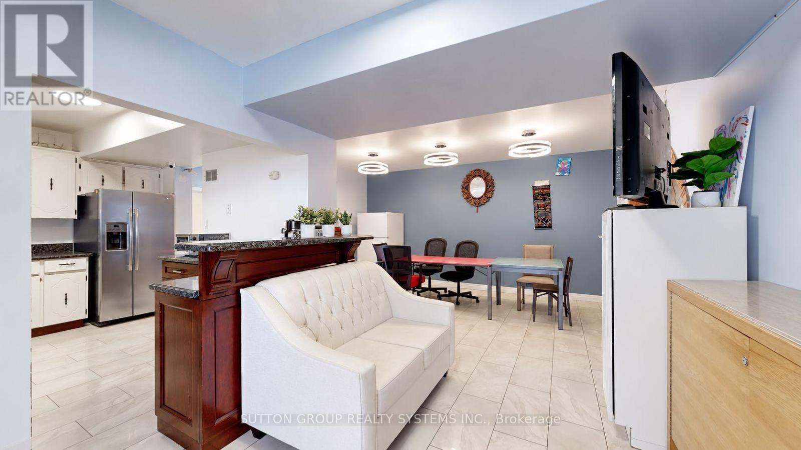 30 Coronado Court Property Photo 7