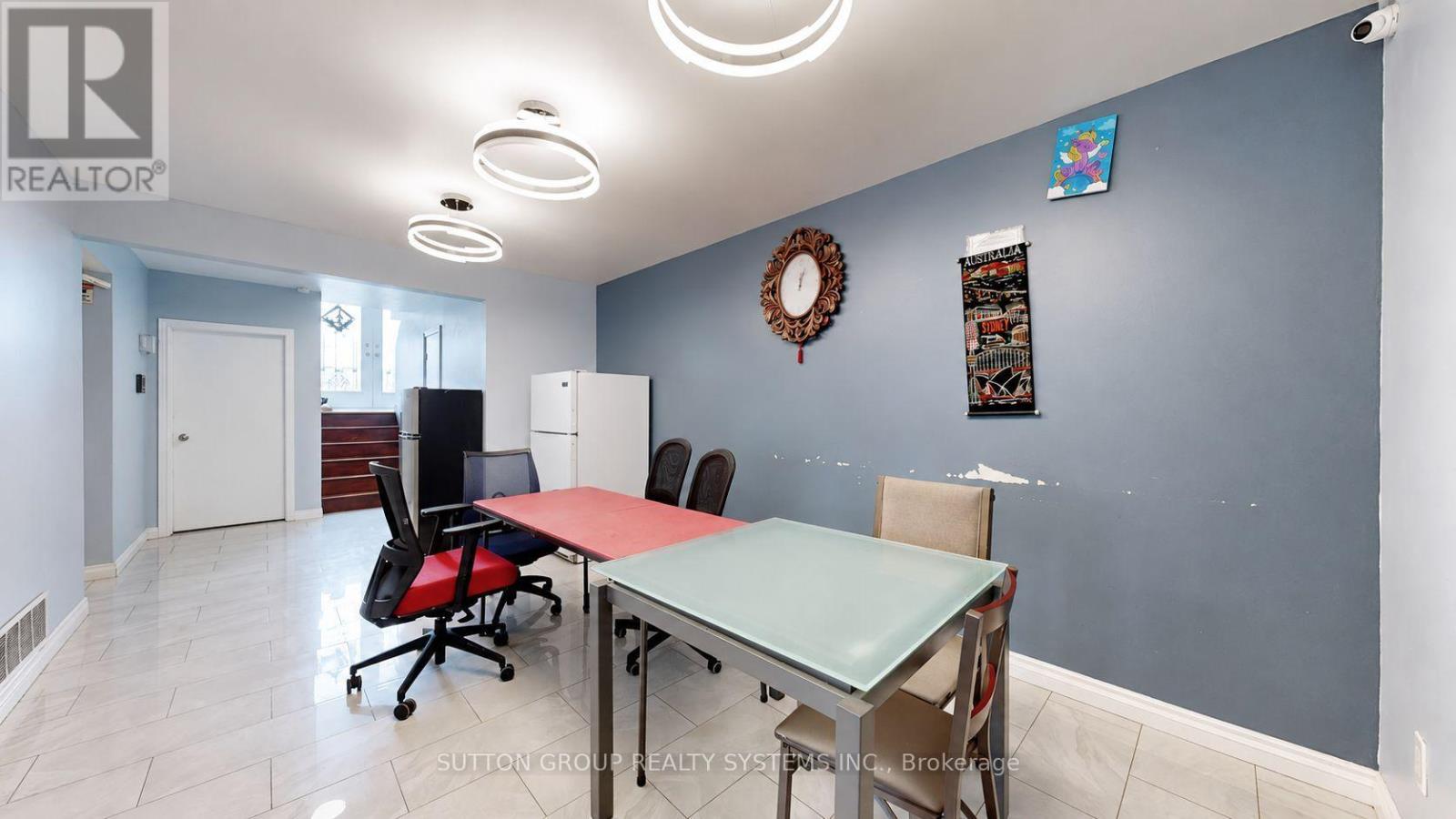 30 Coronado Court Property Photo 8