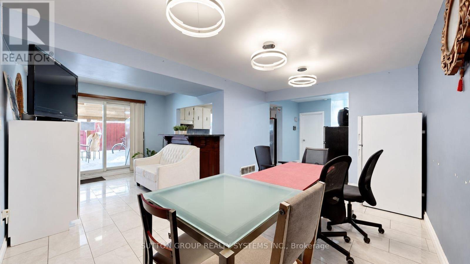 30 Coronado Court Property Photo 11