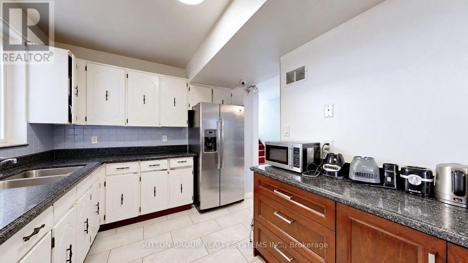 30 Coronado Court Property Photo 13