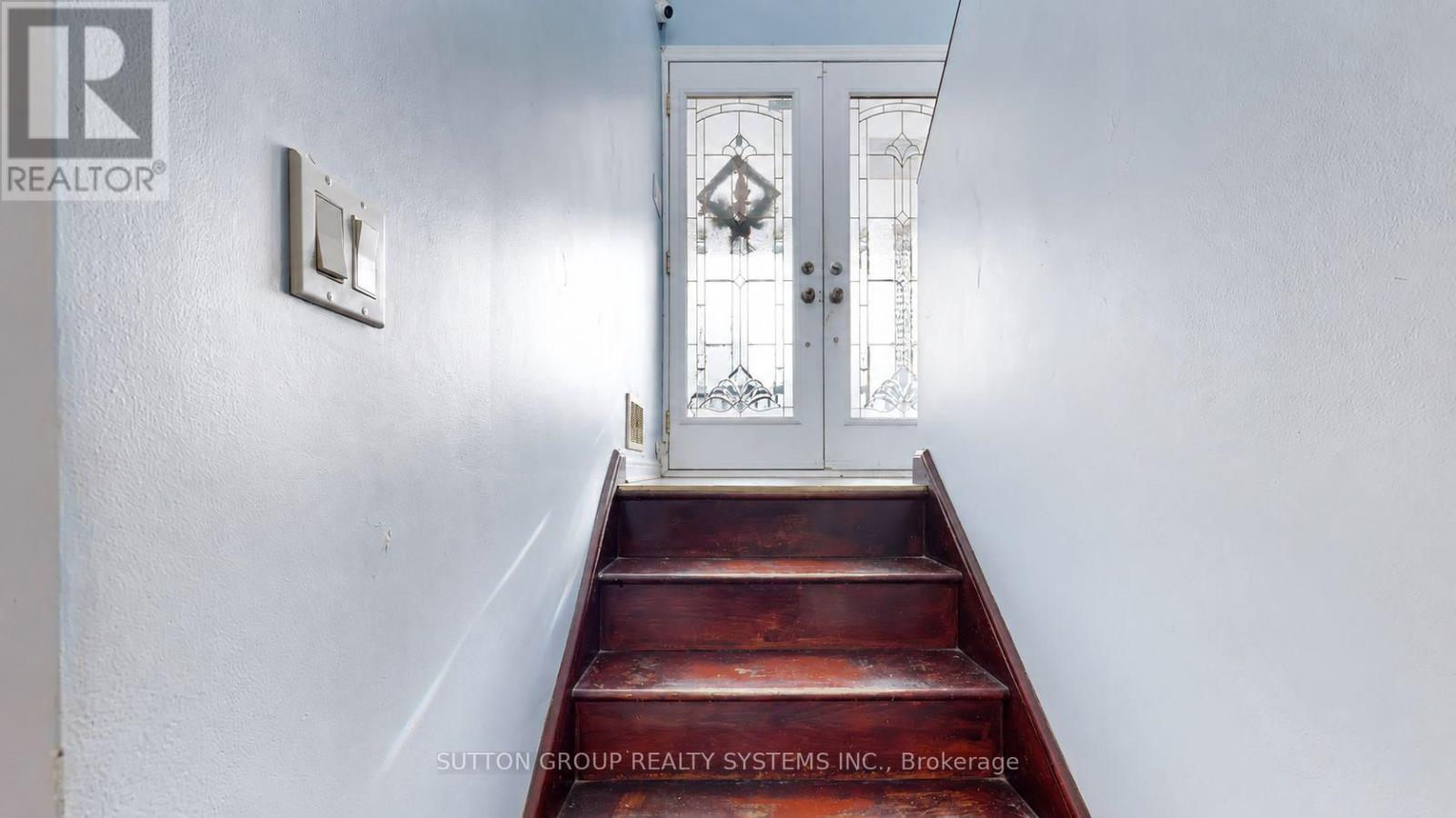 30 Coronado Court Property Photo 18