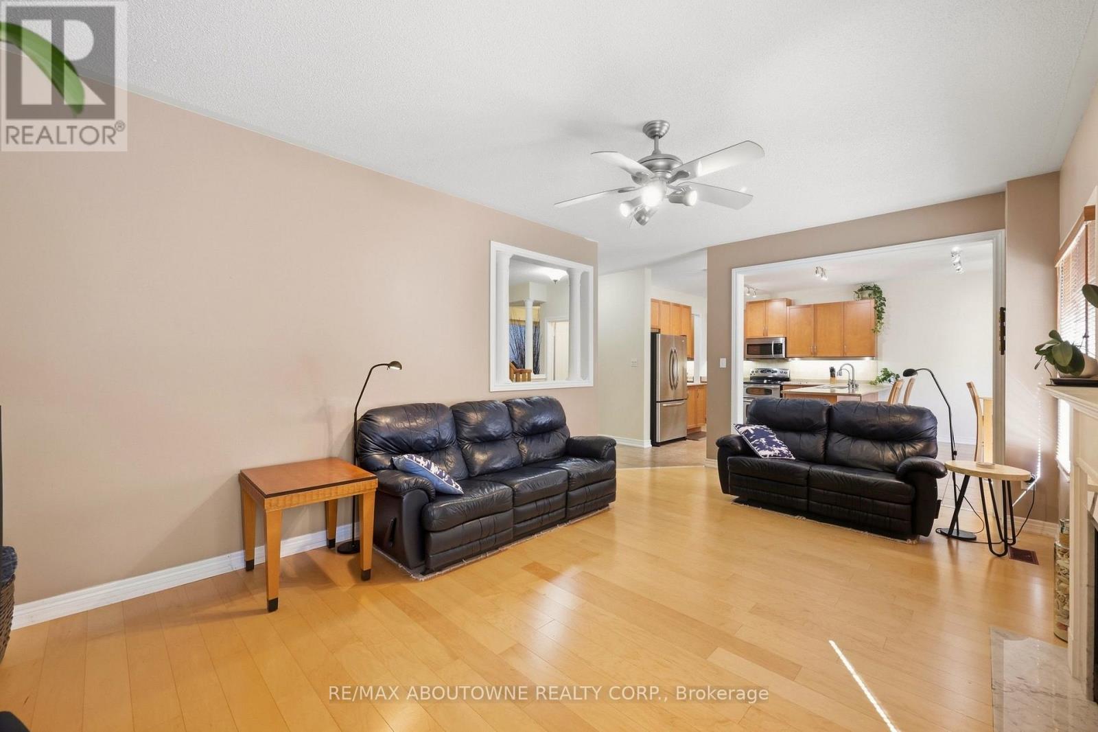 1094 Gorham Way Property Photo 16