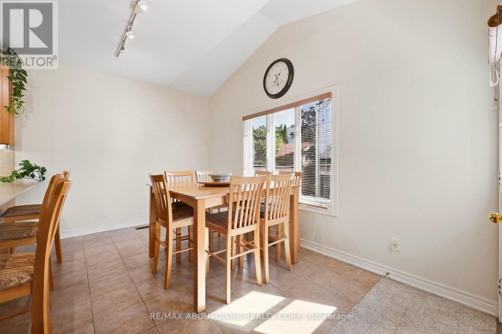 1094 Gorham Way Property Photo 24