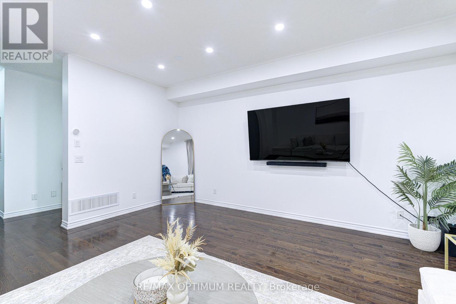 23 Bakewell Street Property Photo 10