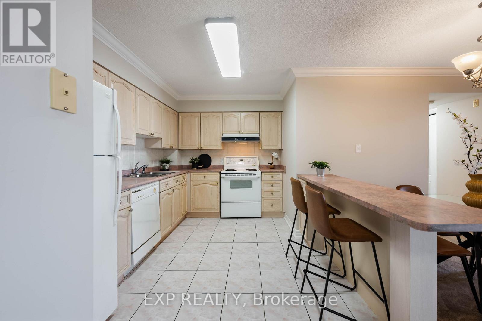 507 - 200 Broadway Property Photo 8