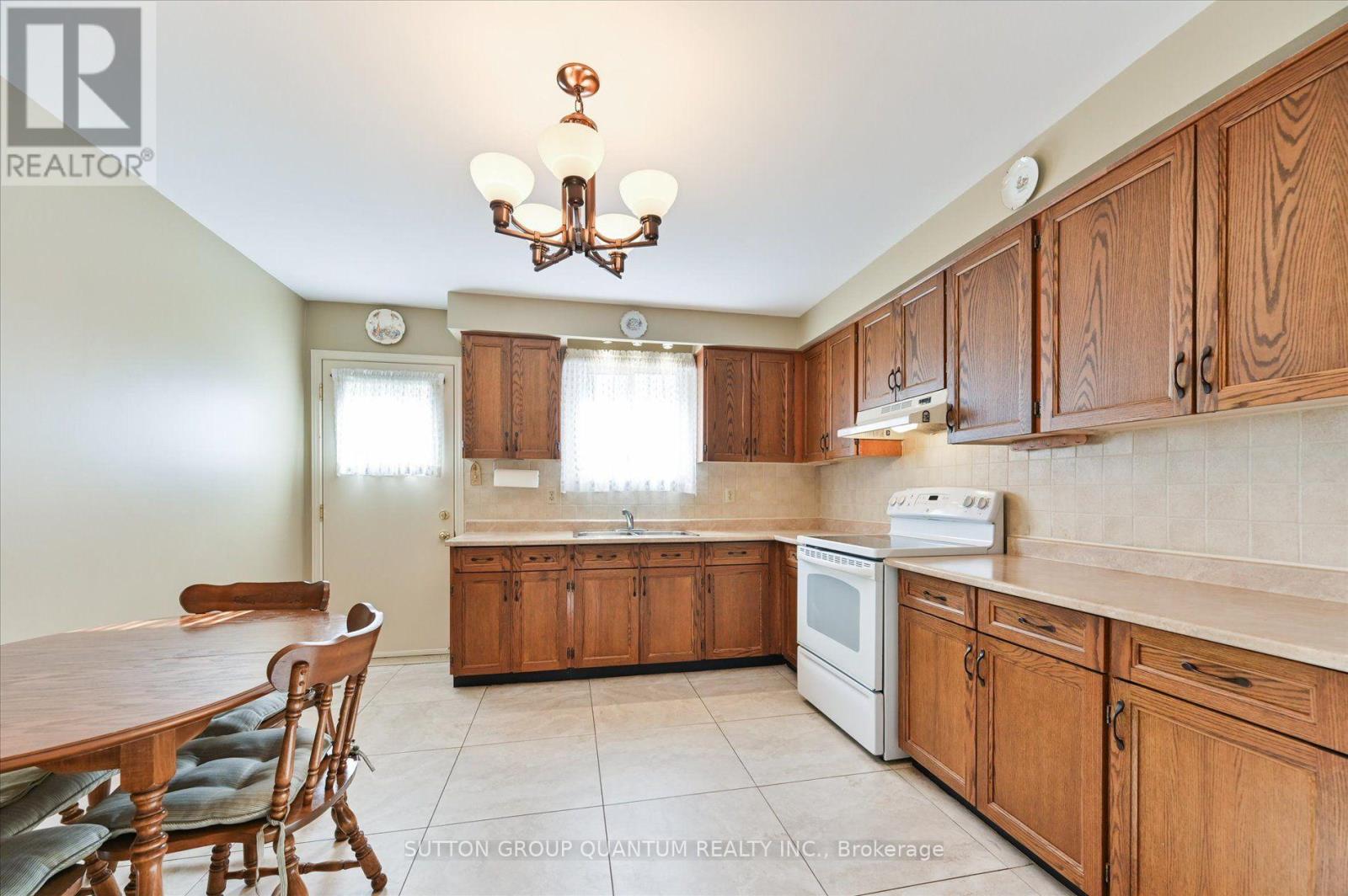 3661 Keenan Crescent Property Photo 11