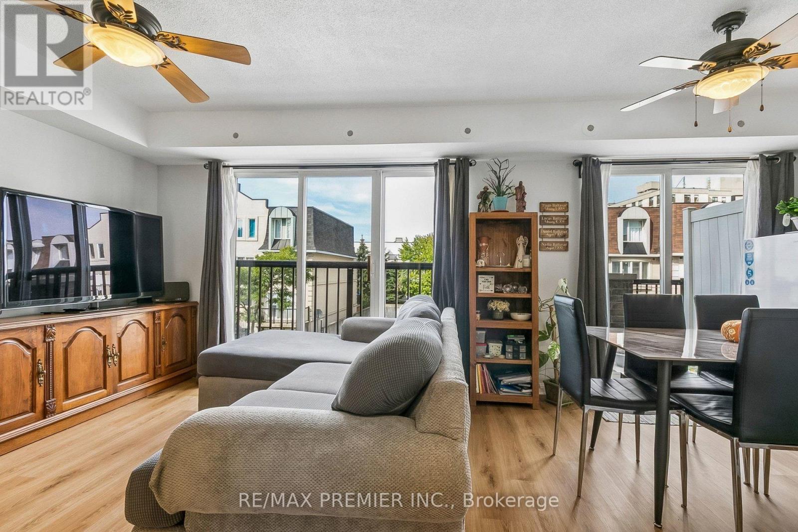 2152 - 105 George Appleton Way Property Photo 12