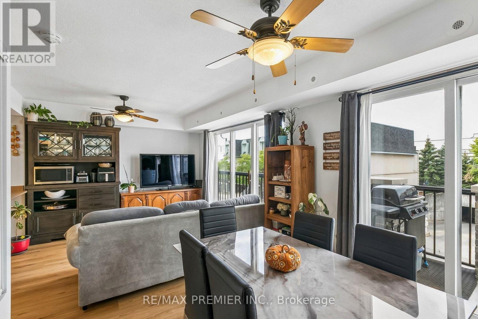 2152 - 105 George Appleton Way Property Photo 15