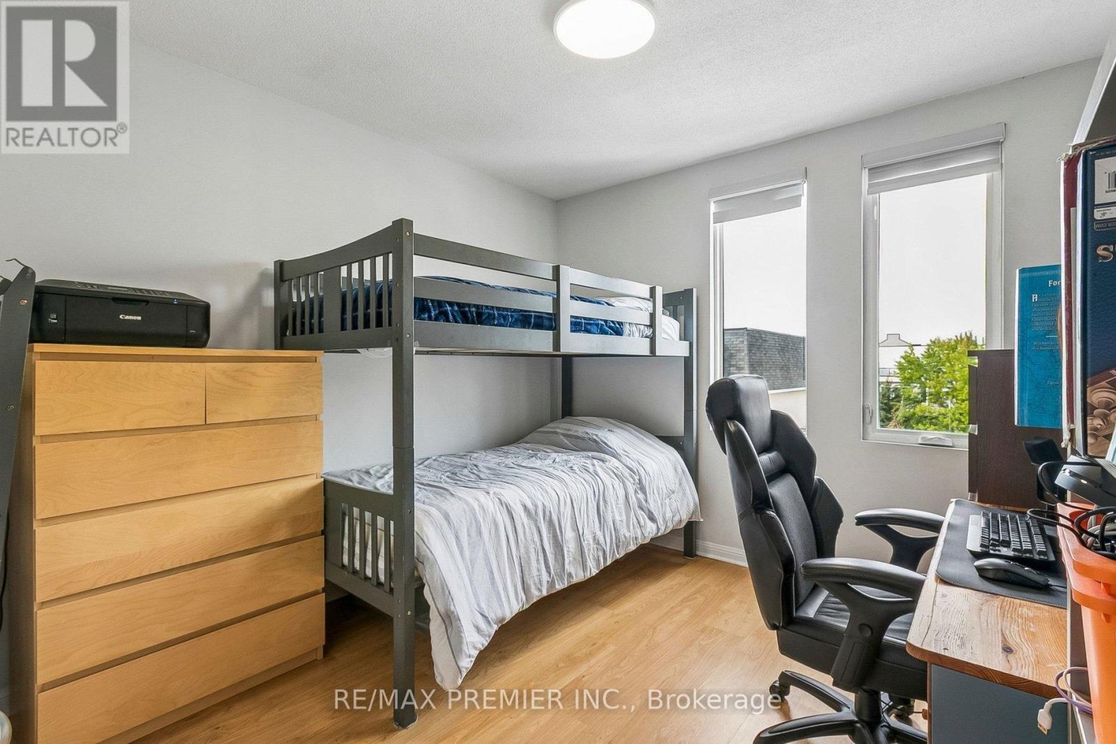 2152 - 105 George Appleton Way Property Photo 27