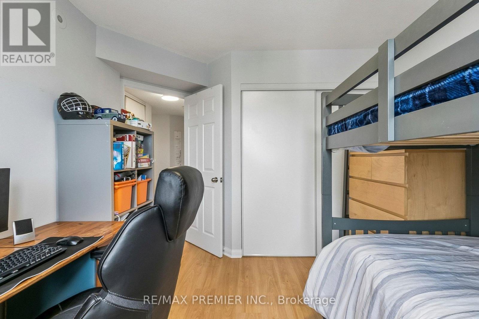 2152 - 105 George Appleton Way Property Photo 29