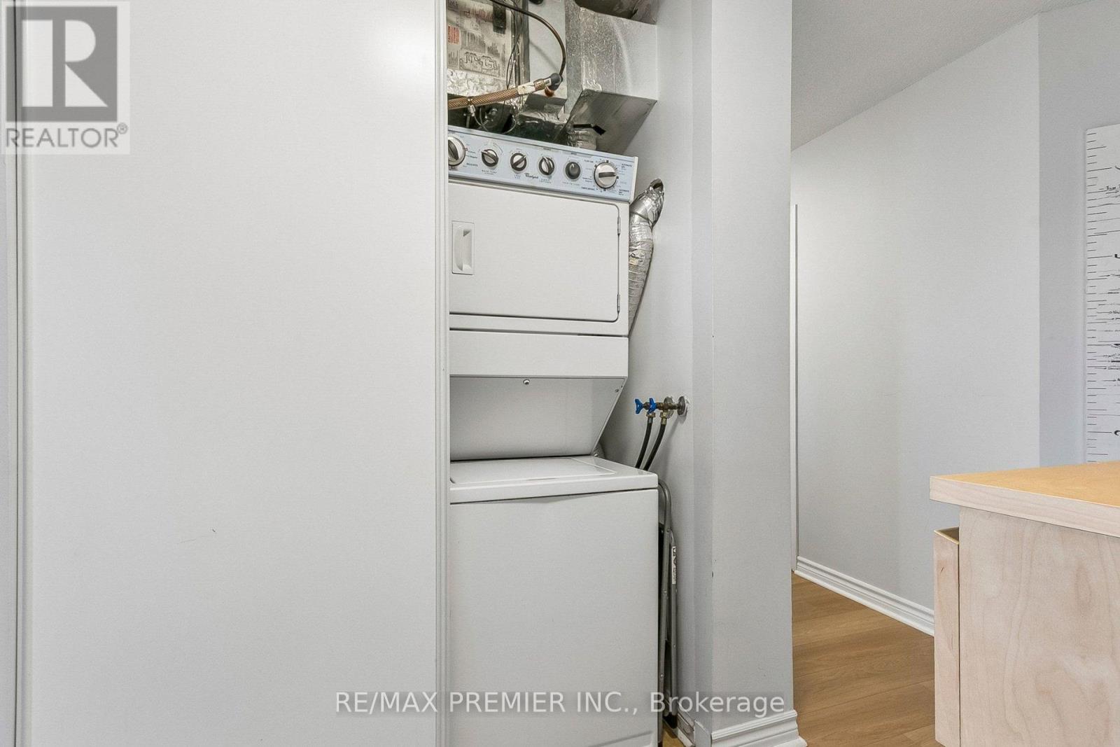 2152 - 105 George Appleton Way Property Photo 34