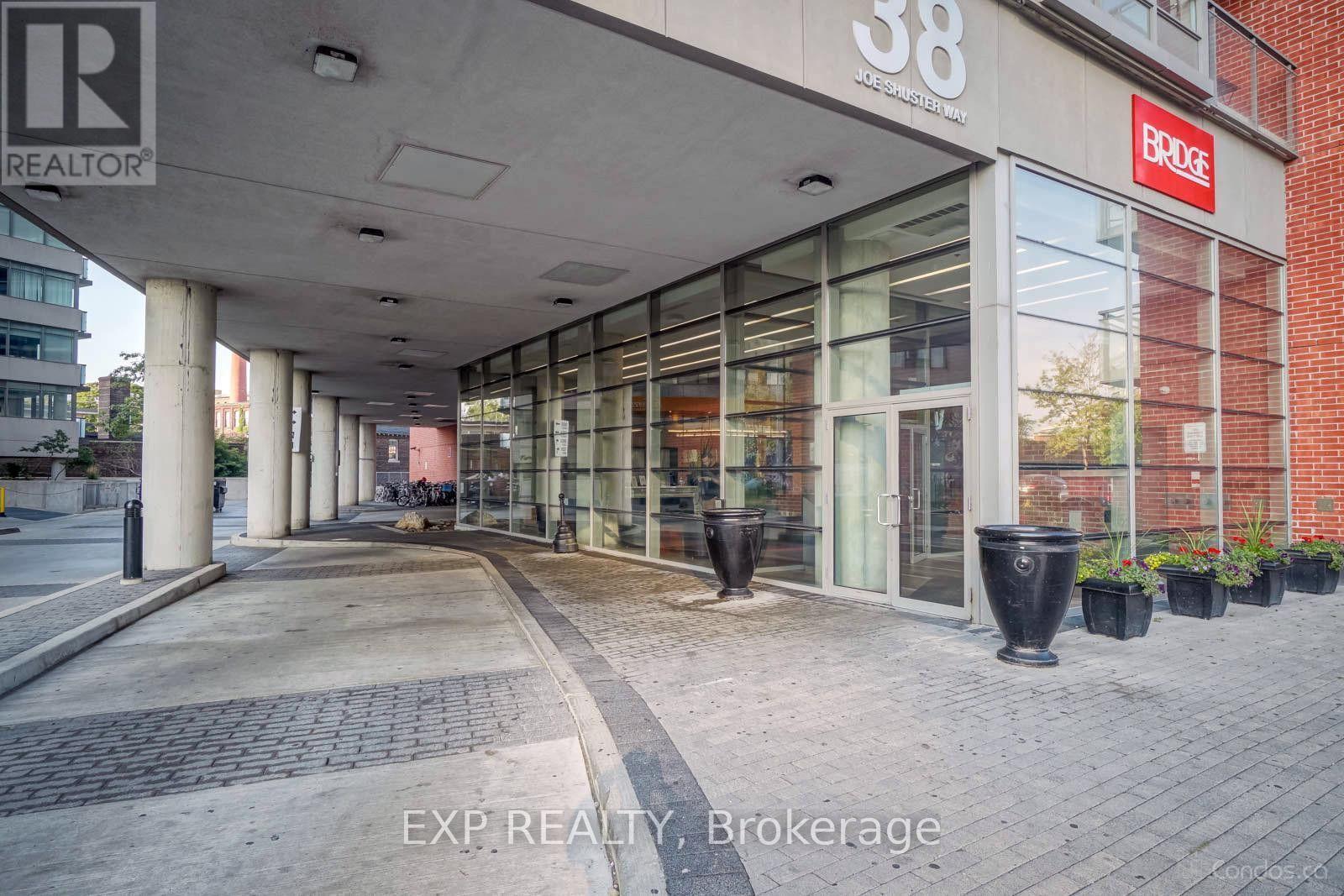 1502 - 38 Joe Shuster Way Photo de la propriété 1