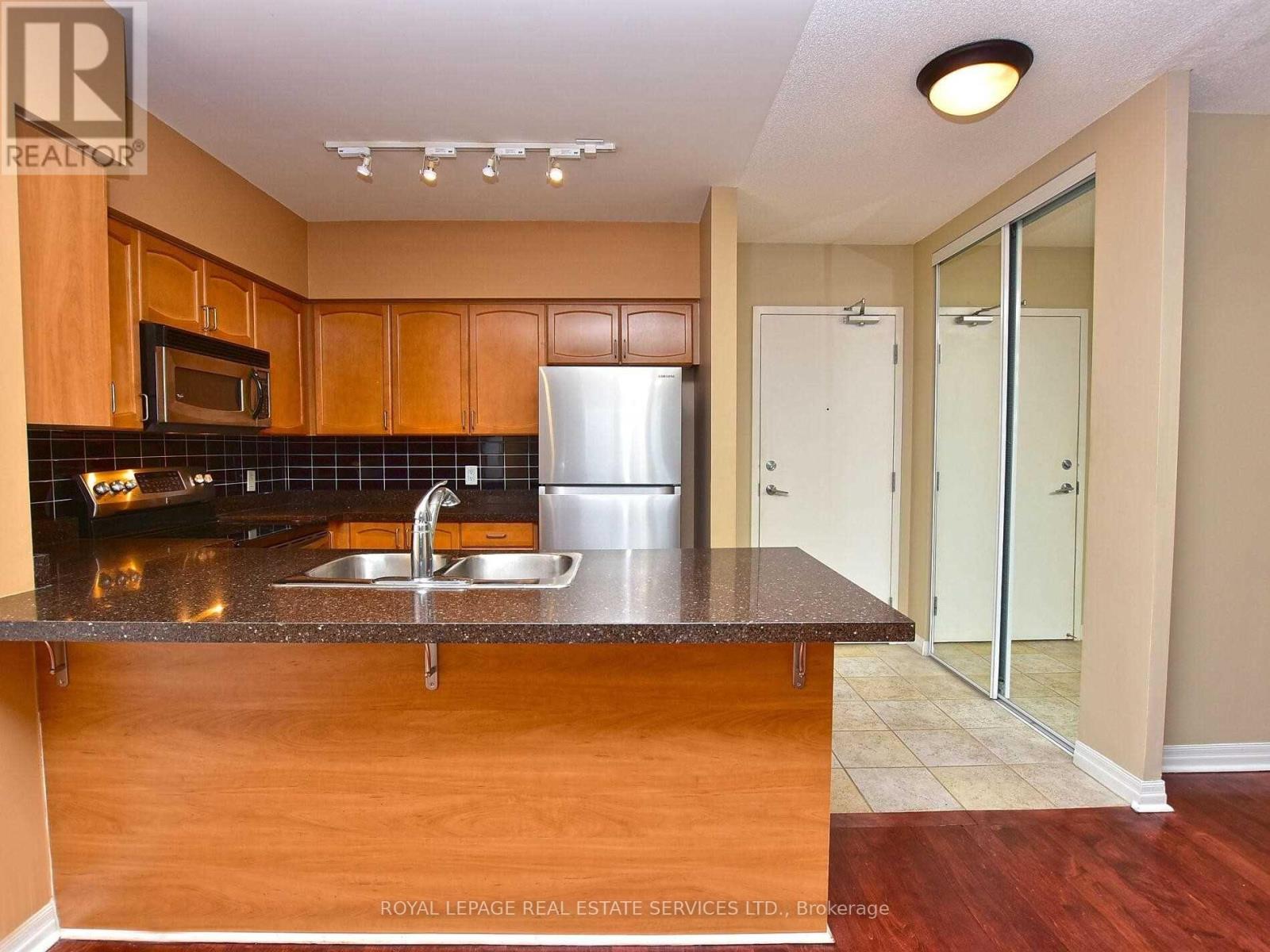 305 - 38 FONTENAY COURT Property Photo 1