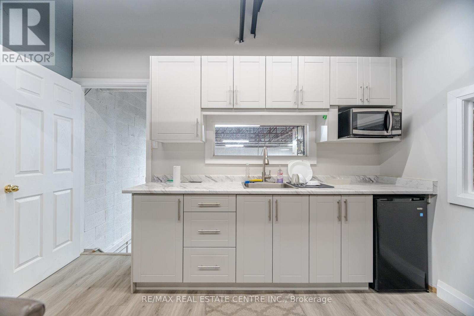 19 ( Back Warehouse) - 2074 Steeles Avenue E Property Photo 8
