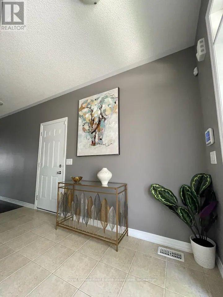 22 Forbes Terrace Property Photo 3