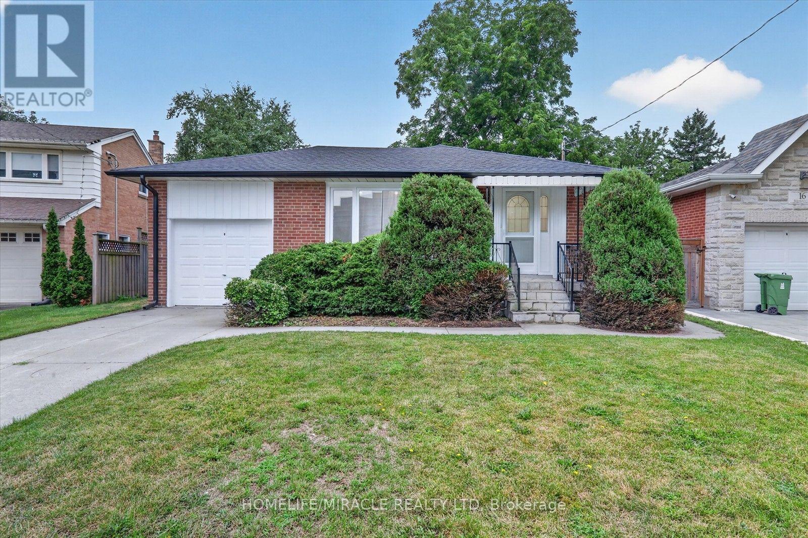 18 Elderfield Crescent Property Photo 1
