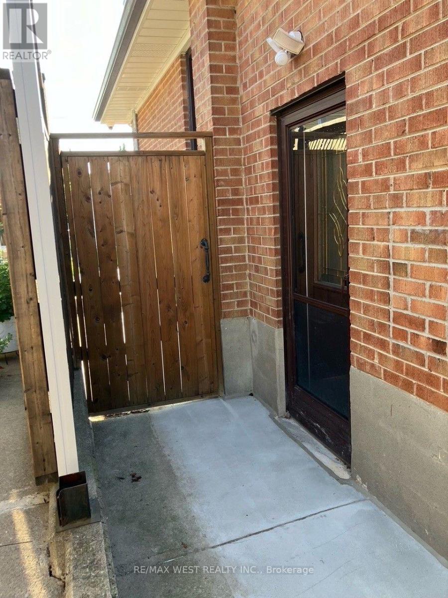 23 Sellmar Road Property Photo 2