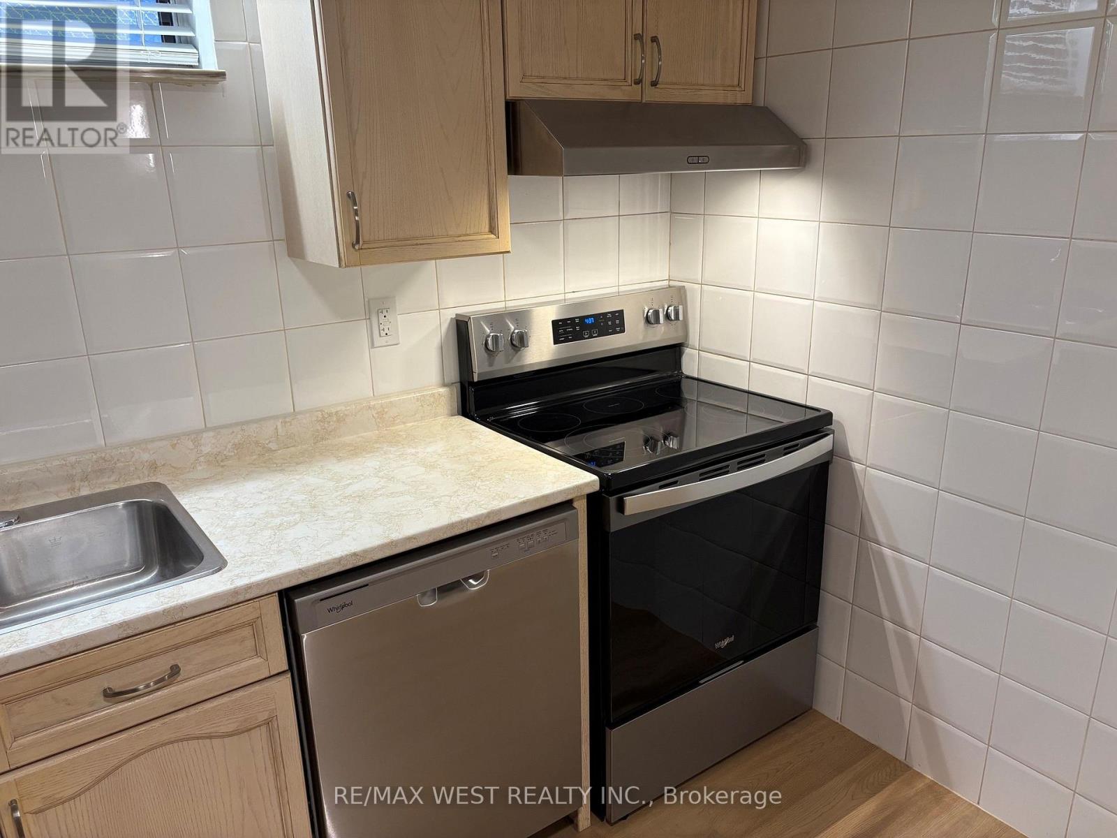 23 Sellmar Road Property Photo 5