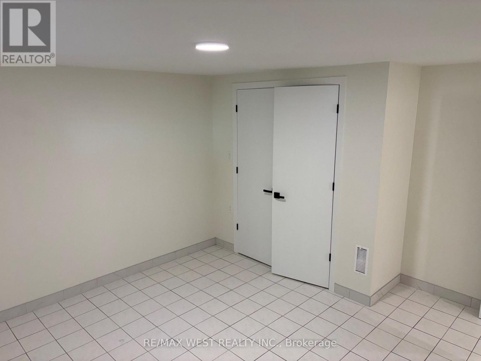 23 Sellmar Road Property Photo 16
