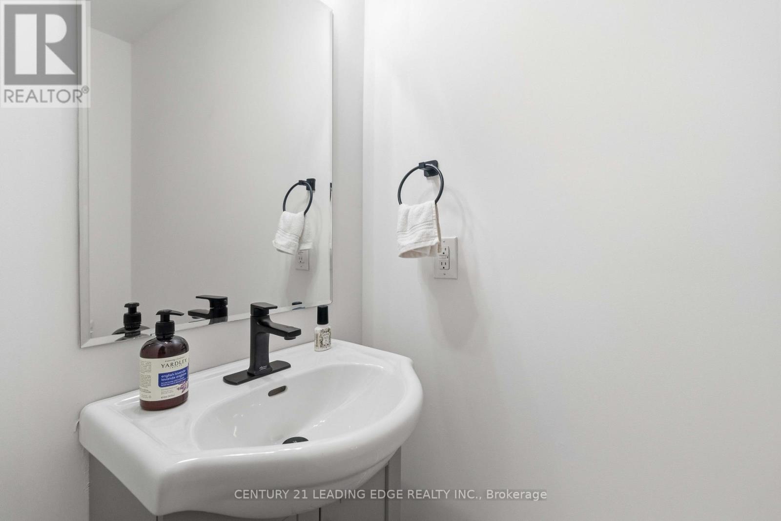 3 Volner Road Property Photo 12