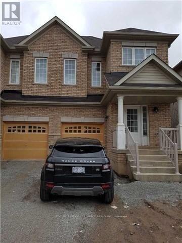 UPPER - 38 YARDLEY CRESCENT Property Photo 1