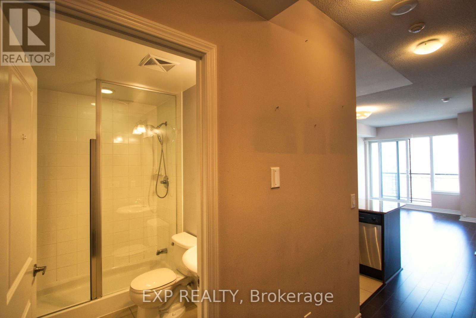 2304 - 385 Prince Of Wales Drive Property Photo 12