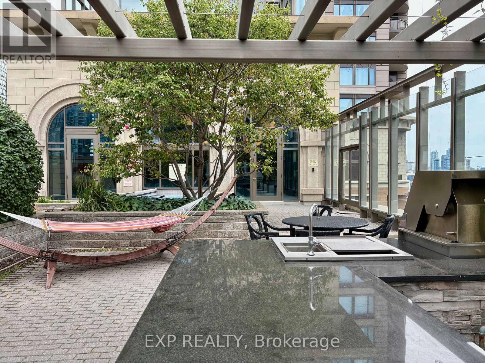2304 - 385 Prince Of Wales Drive Property Photo 32