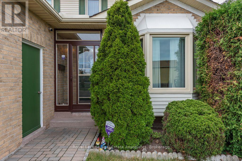 4 Nuttall Street Property Photo 3