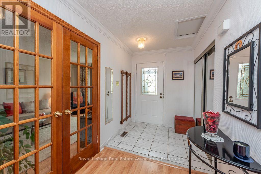 4 Nuttall Street Property Photo 5