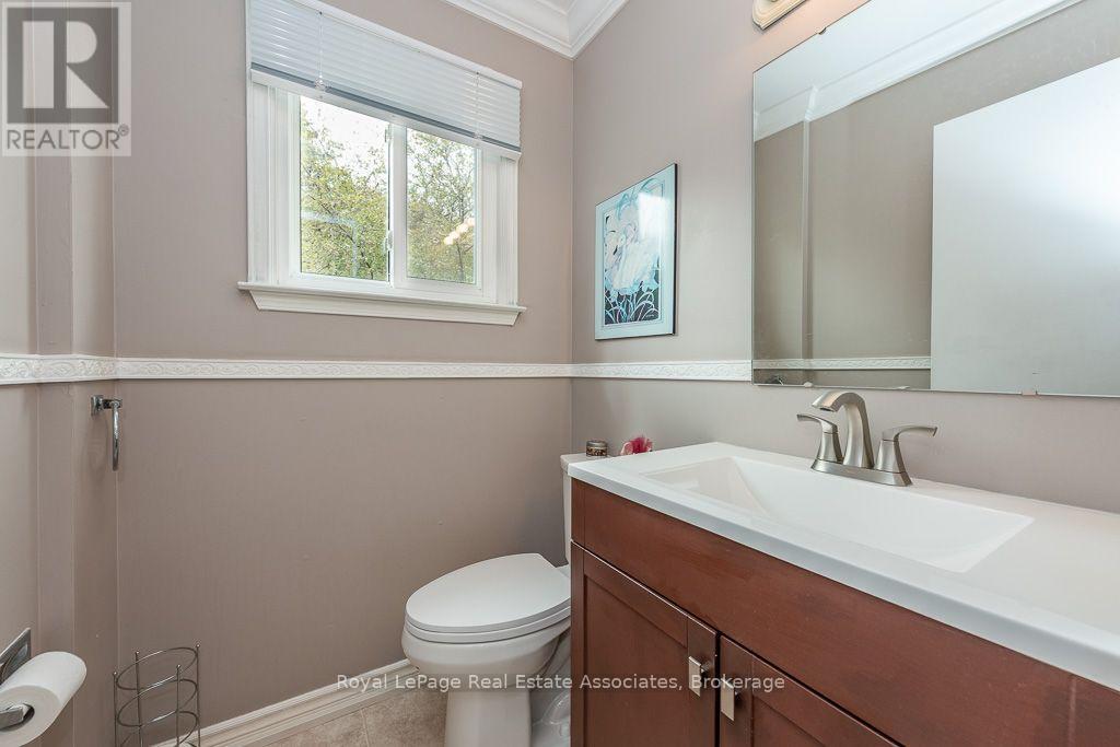 4 Nuttall Street Property Photo 14