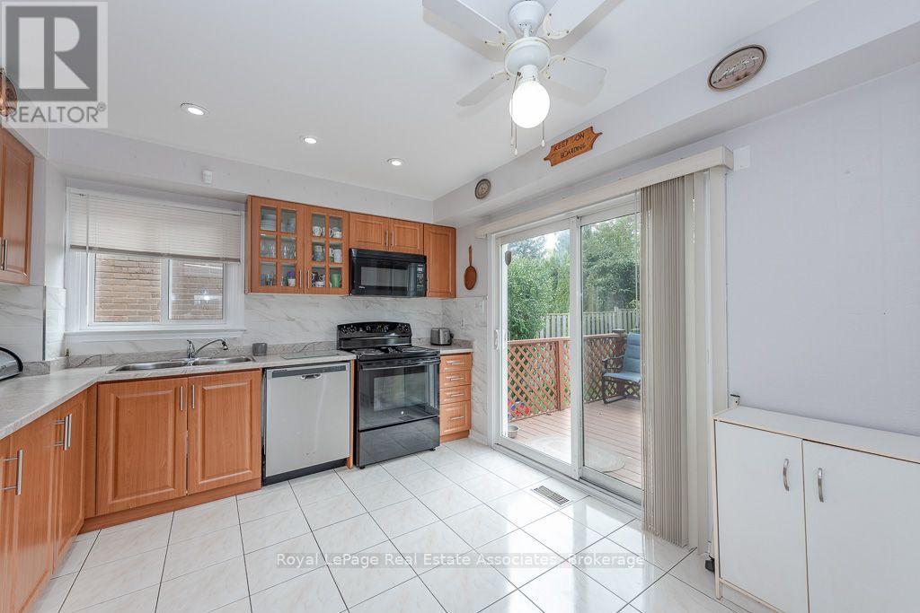 4 Nuttall Street Property Photo 16