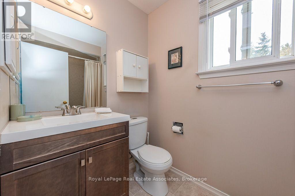 4 Nuttall Street Property Photo 17