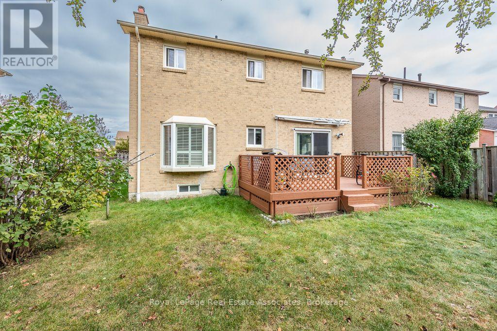 4 Nuttall Street Property Photo 32
