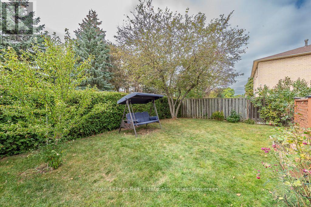 4 Nuttall Street Property Photo 33