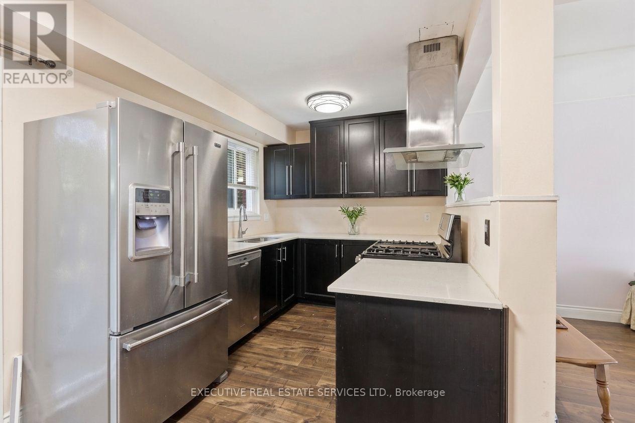 60 Chipwood Crescent Property Photo 5