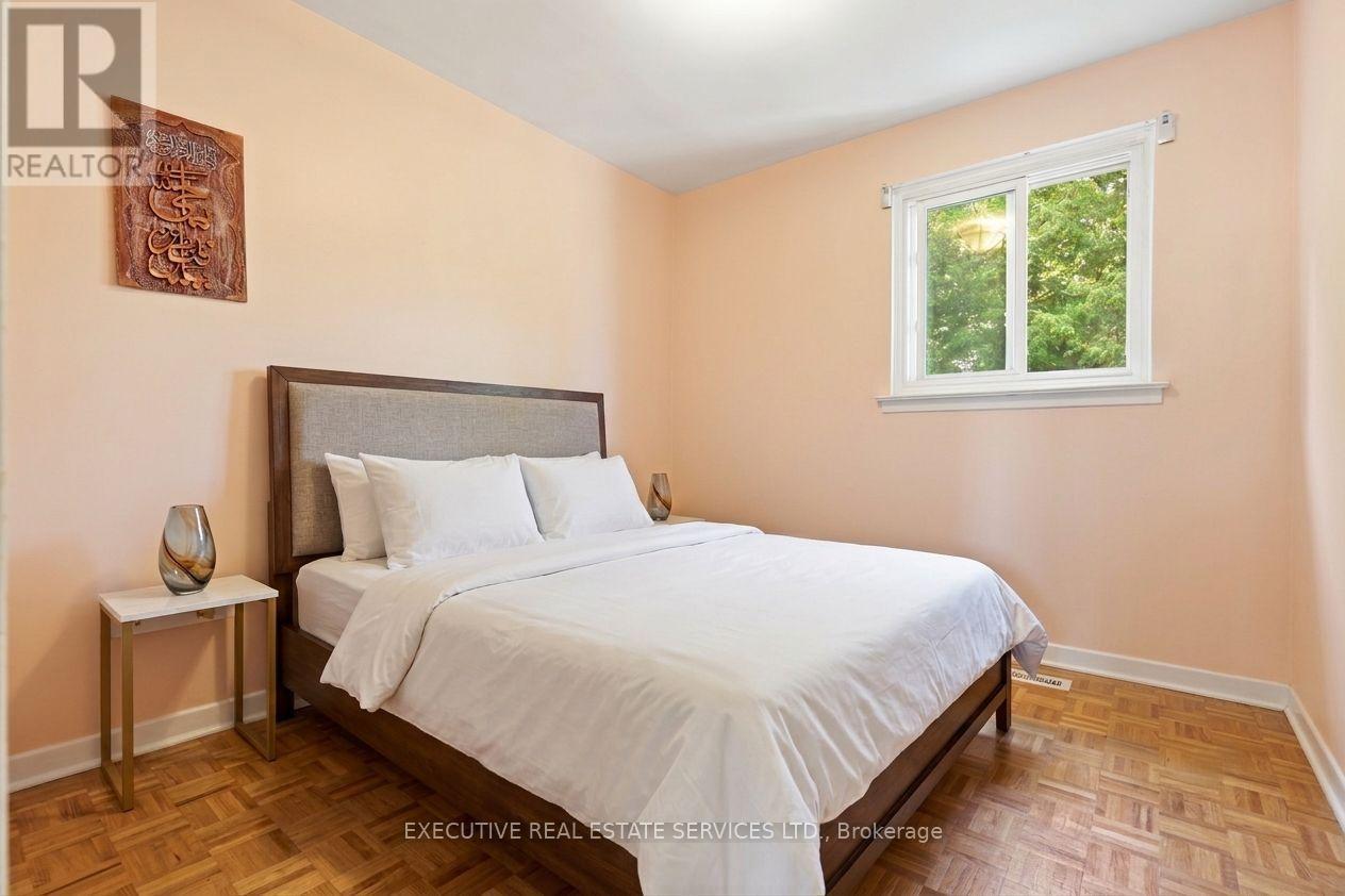 60 Chipwood Crescent Property Photo 10