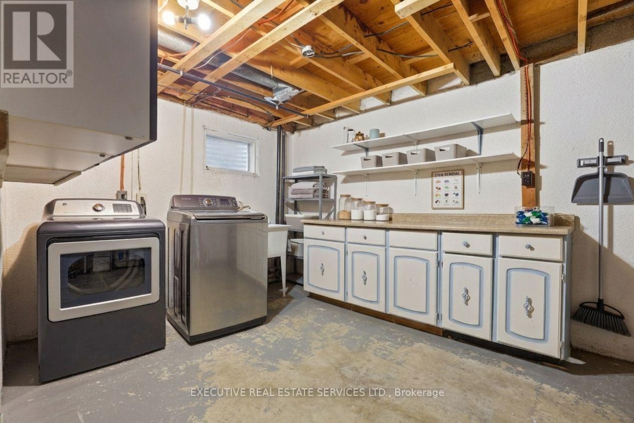 60 Chipwood Crescent Property Photo 16