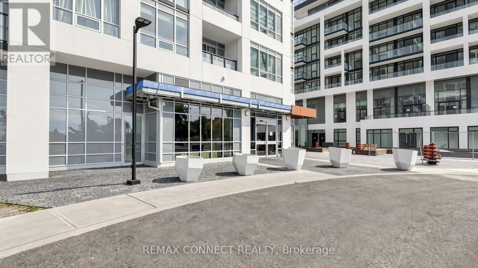 2107 - 209 Steeles Avenue W Property Photo 3