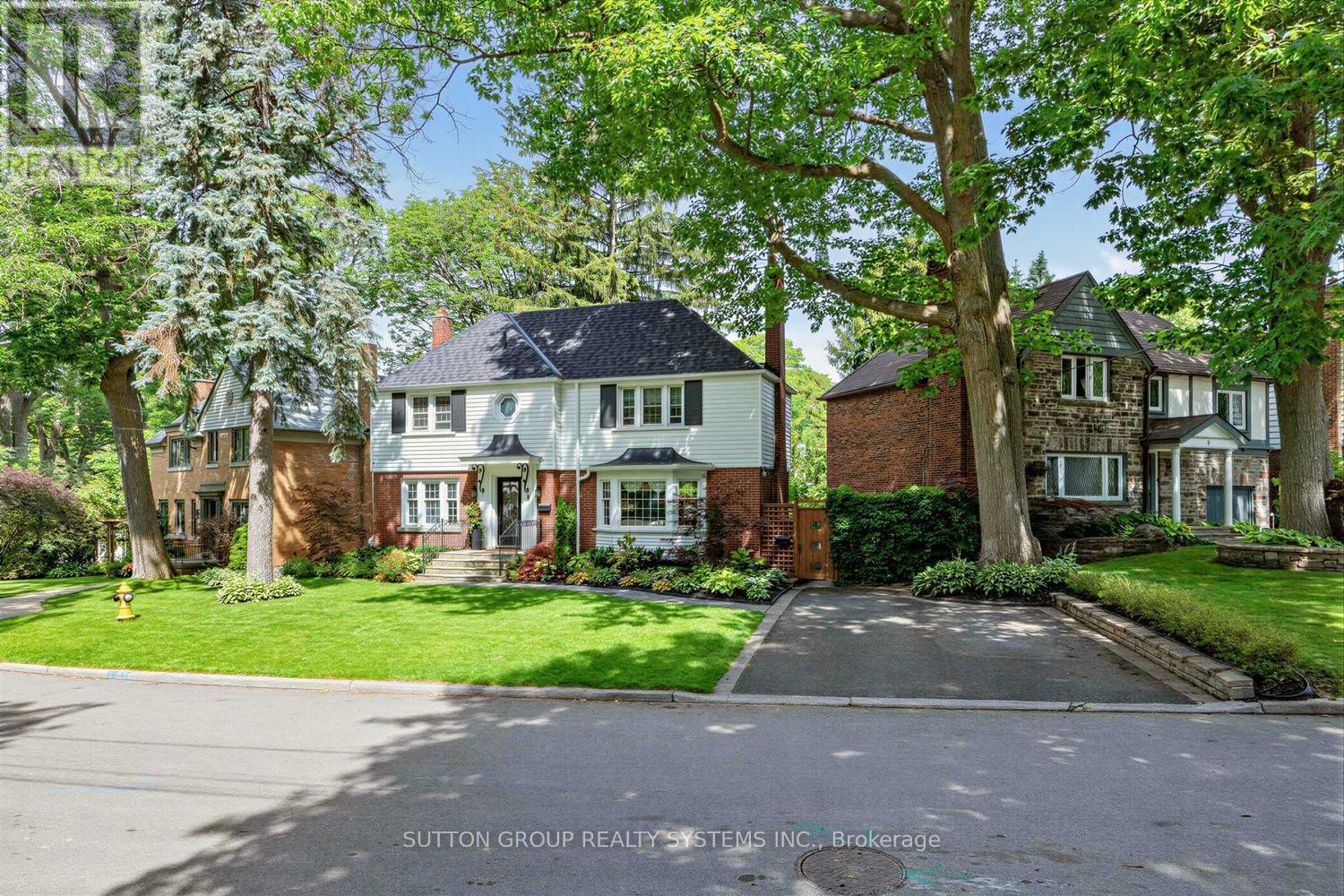 4 Brule Crescent Property Photo 2